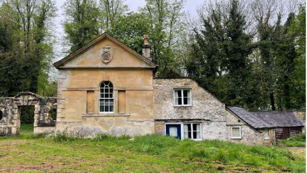  Historic dwellings in rural Gloucestershire 