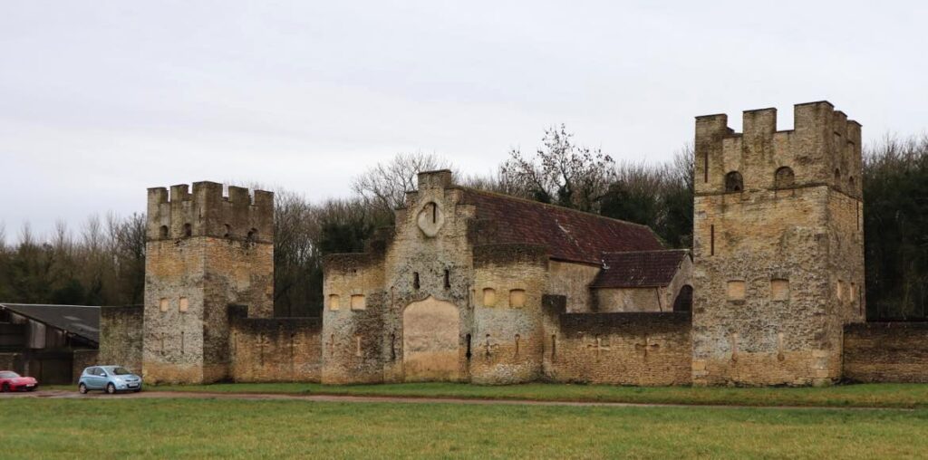  Castle Barn, Gloucestershire 