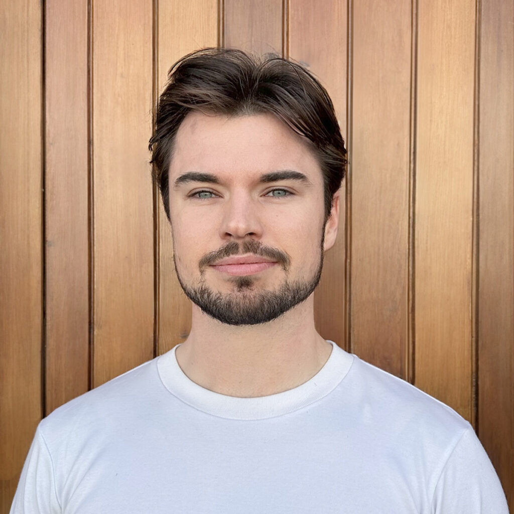  Robert Beale 