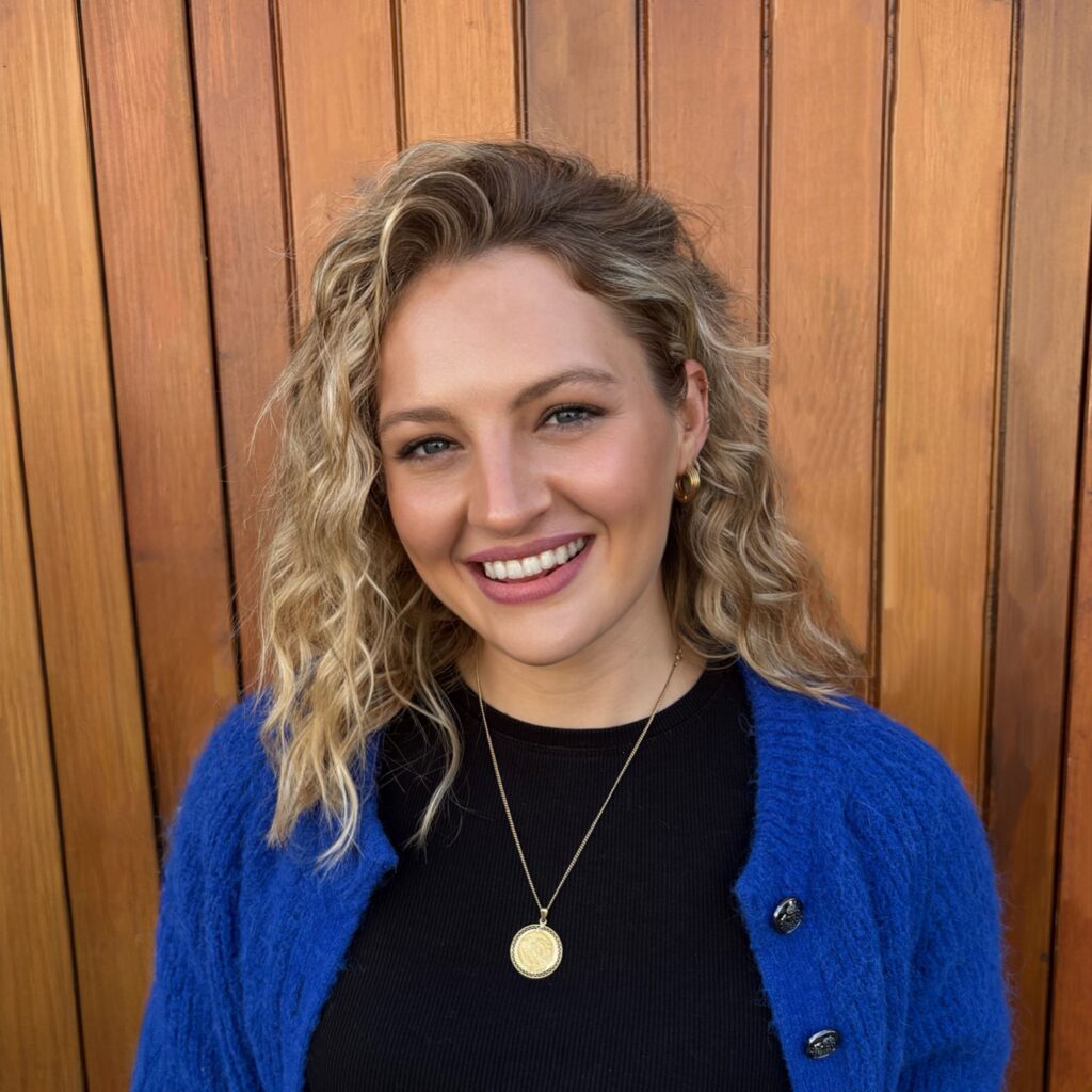  Jasmine Smith 